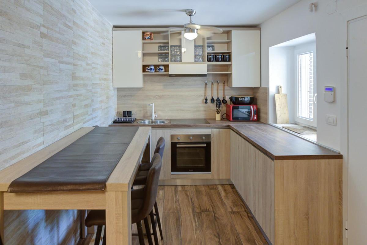 Cvrk Family House Novi Vinodolski Bagian luar foto